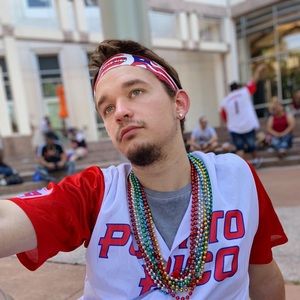 Meet your Posher, Kyle